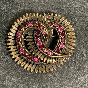 Vintage Gold Tone Pink Red Rhinestone Swirl Sunburst Brooch Pin